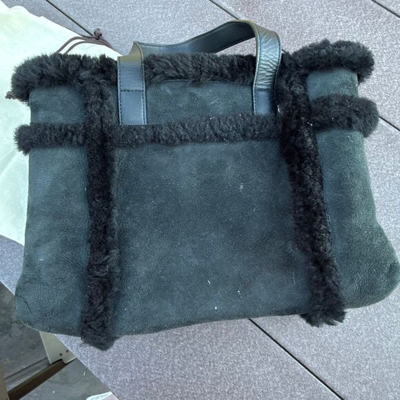 UGG Australia Black Suede leather Shearling Sherpa Sheepskin TopHandle Tote Hand - Picture 7 of 7